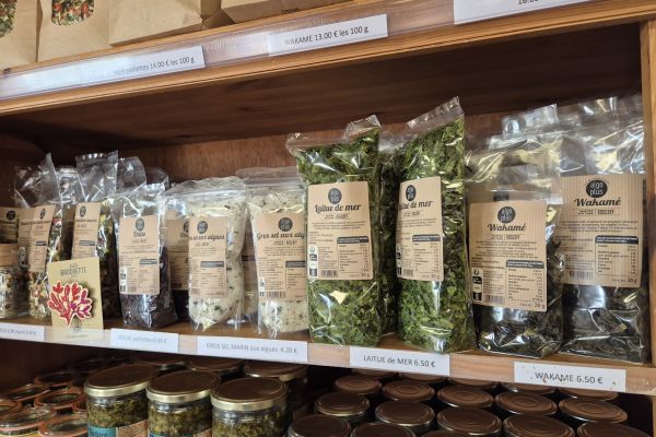 Algoplus dried seaweed shelf